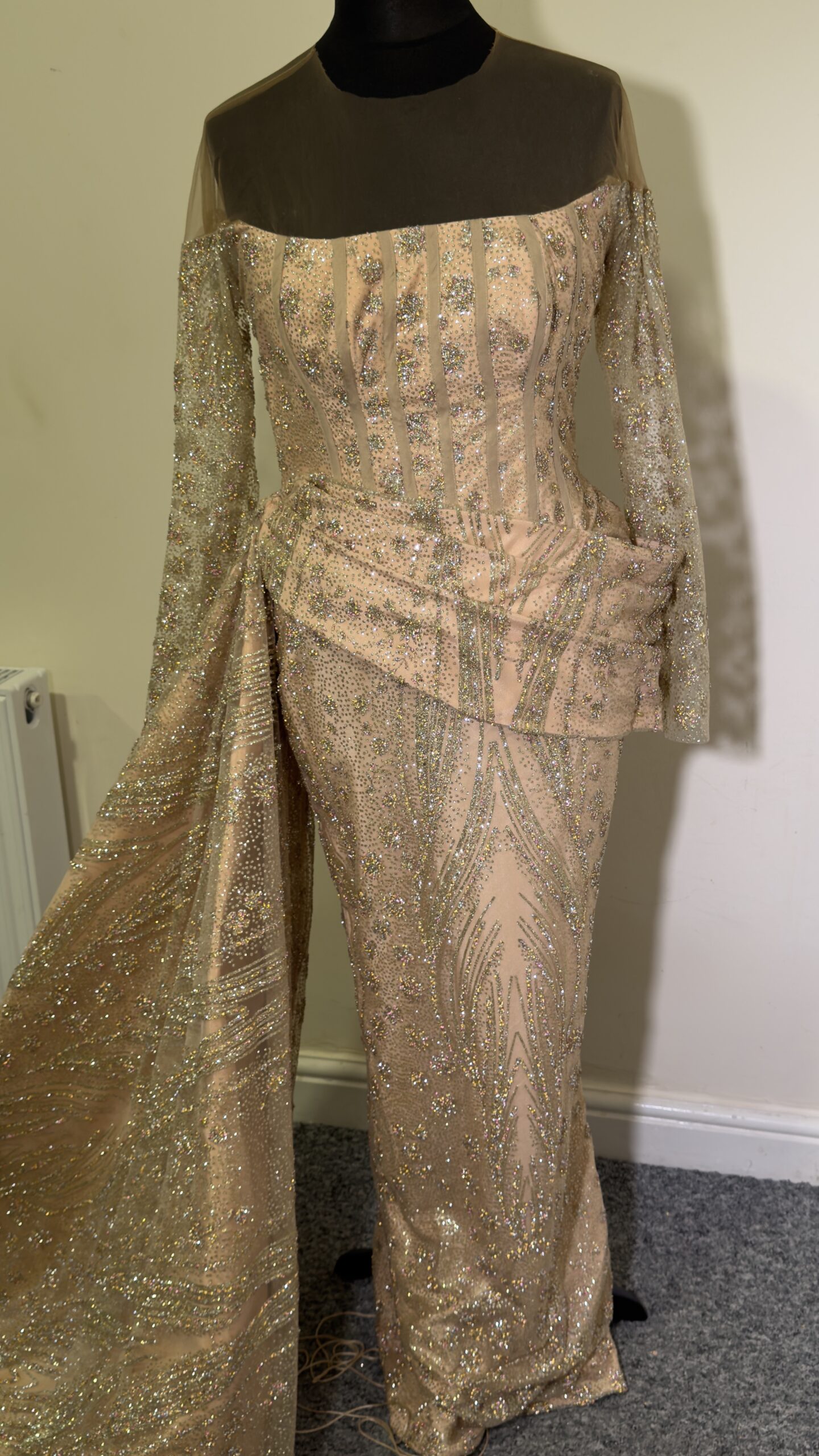 CHAMPAGNE SPARKLE ILLUSION GOWN